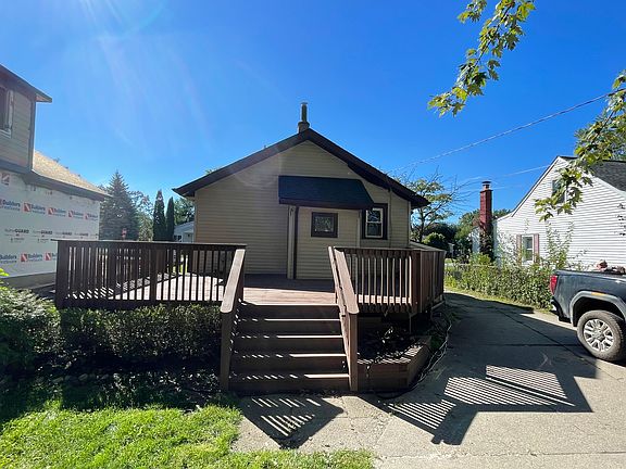 4th image of 223 Hickory Dr