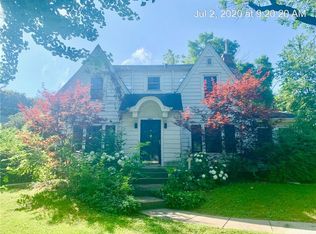 2611 40th St, Des Moines, IA 50310