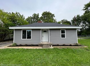 2103 E Scottwood Ave, Burton, MI 48529