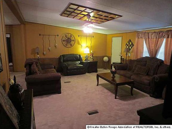 4th image of 39019 Holly Hill Dr