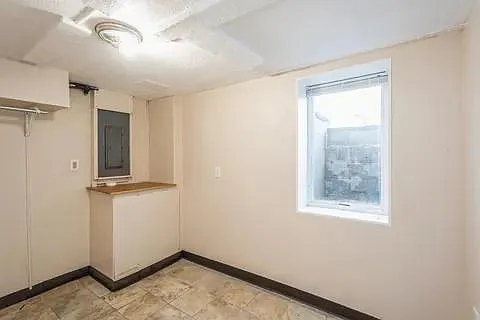 Building Photo - 3008 West St #3