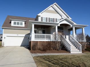 26W228 Harrison Ave, Wheaton, IL 60187