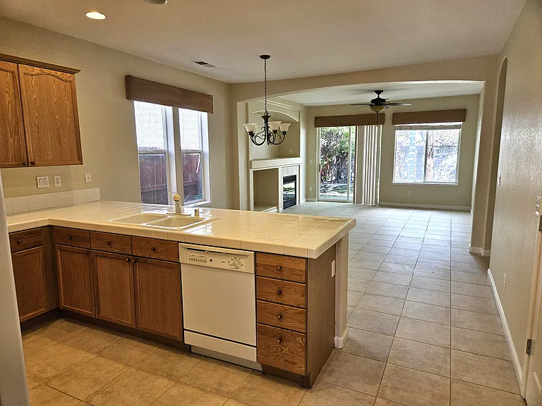 9355 Hummer Ct — Photo 2