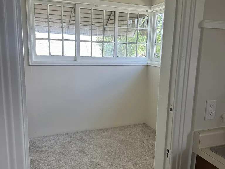 1803 S Washington St — Photo 14