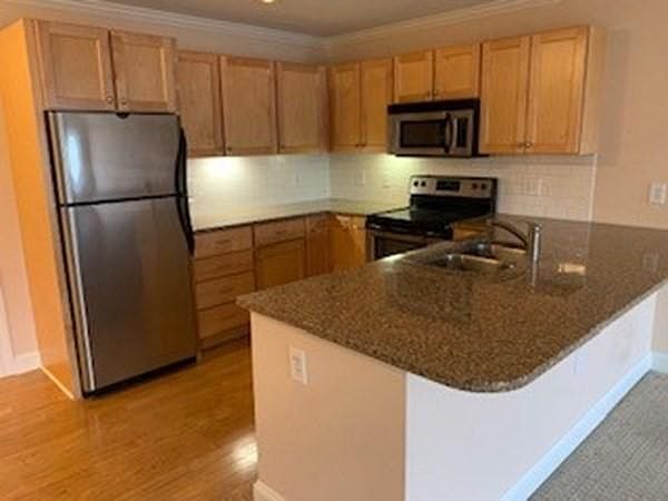 1st image of 8 Crowninshield St Unit 405