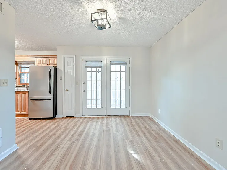 1036 Old Holcomb Bridge Rd — Photo 5