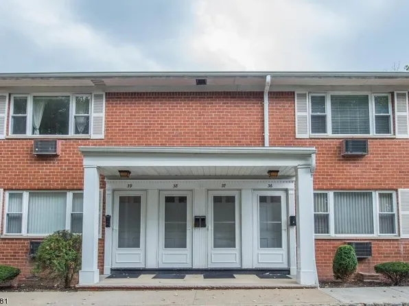 36 Lincoln Gdns, Lake Hiawatha, NJ 07034
