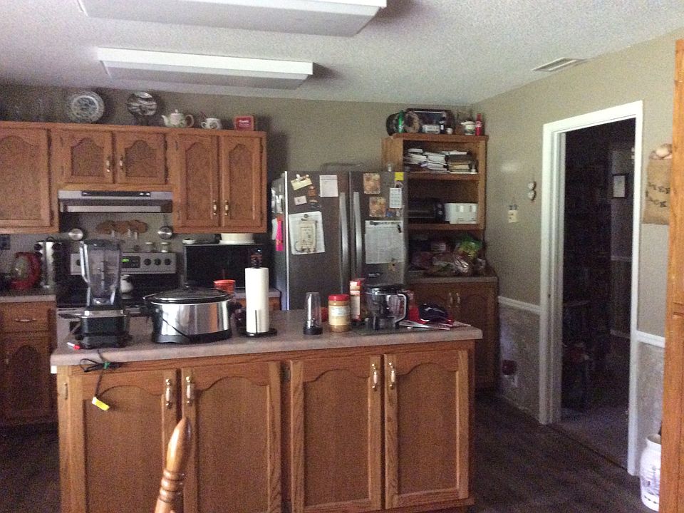 updated kitchen 1 yr ago