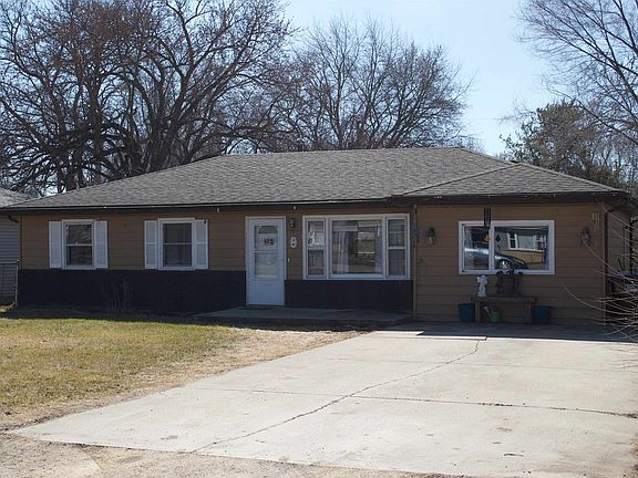 3rd image of 39 Liberty Blvd