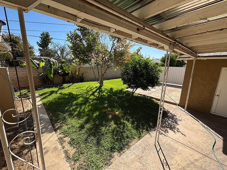 2625 Cedar St — Photo 6