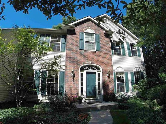 3rd image of 60771 Chelsen Ct