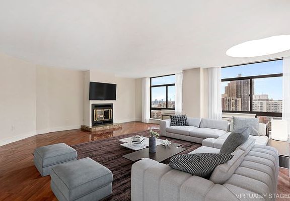 4th image of 303 E 43rd St Penthouse H