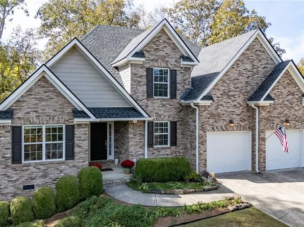 135 Kelsey Cv SE, Calhoun, GA 30701