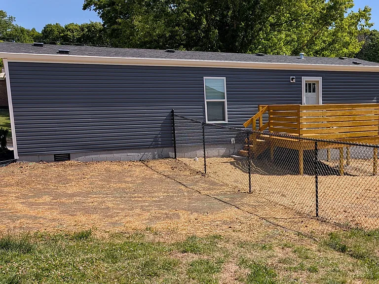 Fully fenced, 5' chain link fencing, dog friendly, 10' x 10' deck