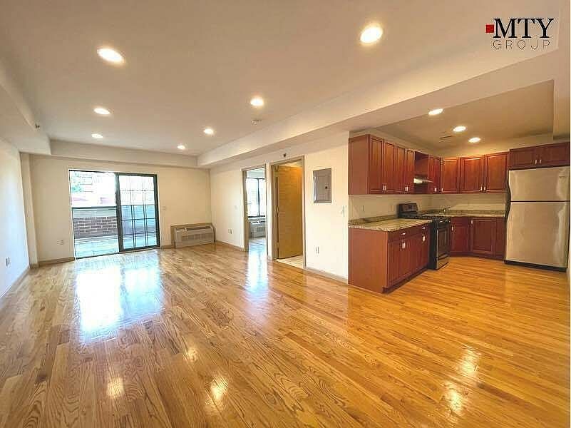 1st image of 58-28 44th Ave #2H