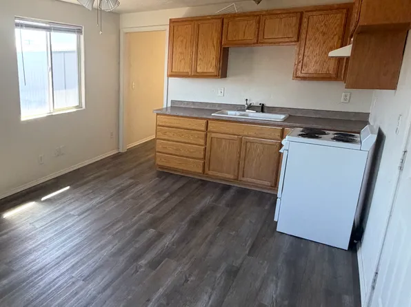 2387 Howard Ave #A, Medford, OR 97501