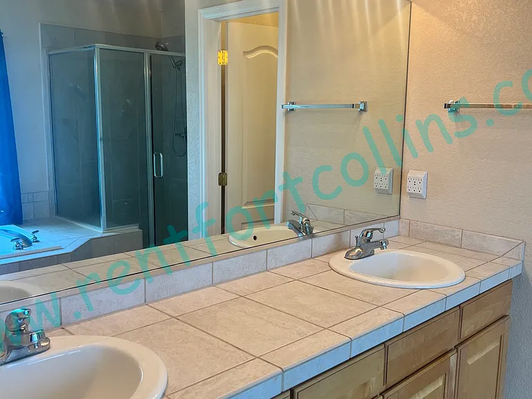 8089 Lighthouse Ln — Photo 33