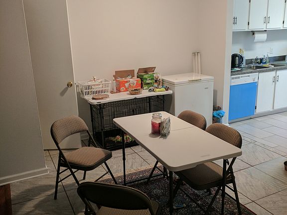 5th image of 106 Schultz St