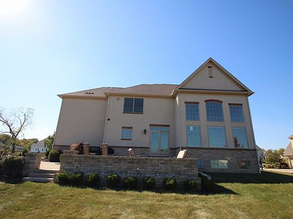 5th image of 1945 Woodland Hall Dr