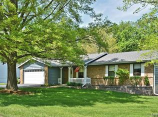 121 Hickory Hill Dr, Eureka, MO