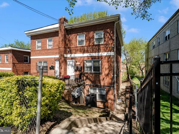320 Atlantic St SE, Washington, DC 20032