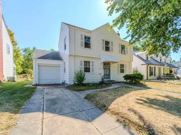 423 W Sherwood Ter, Fort Wayne, IN 46807