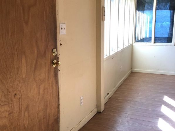 512 Washington Ave APT D