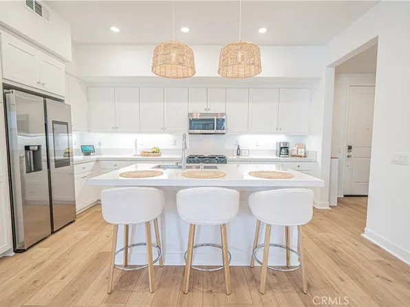 27212 Diamond Peak Ln #203, Stevenson Ranch, CA 91381