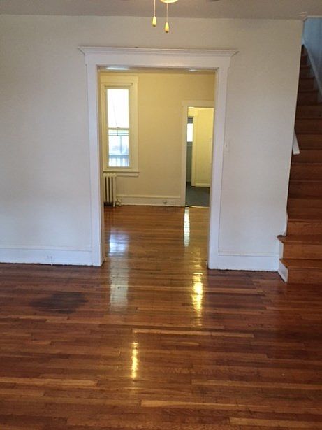 2nd image of 5808 N Marshall St