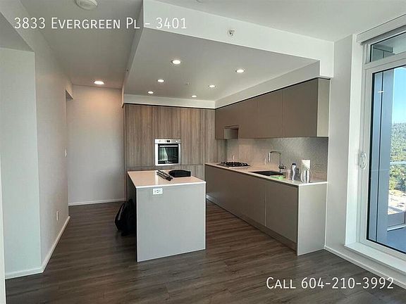 4th image of 3833 Evergreen Pl #3401