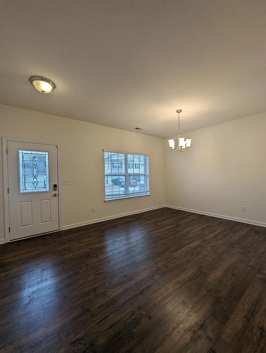 Building Photo - 6162 Pembridge Rd