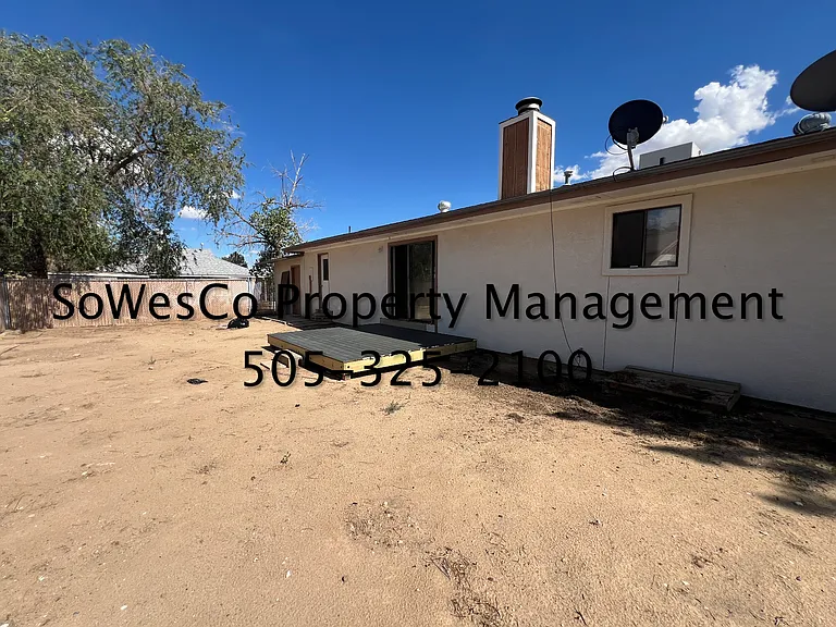 2408 Hutton Ave — Photo 12
