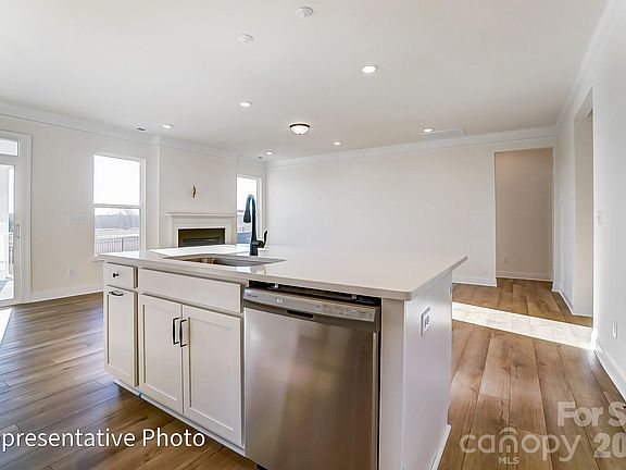 7th image of this home