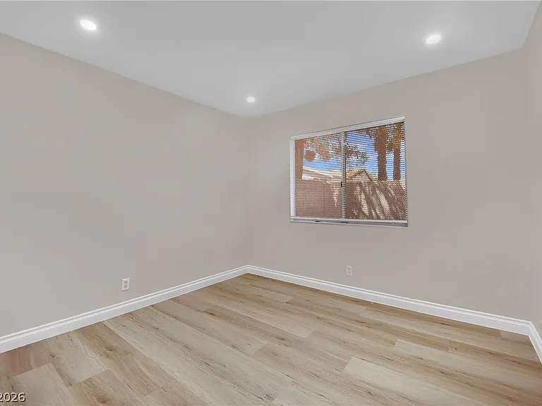 7156 Enterprise Dr — Photo 23