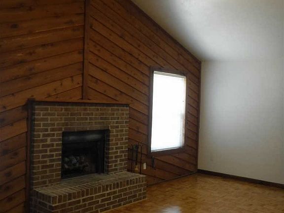 4th image of 3702 Caracus Ct