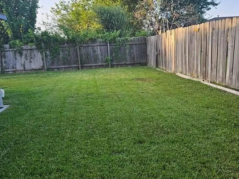 12811 Roandale Dr — Photo 17