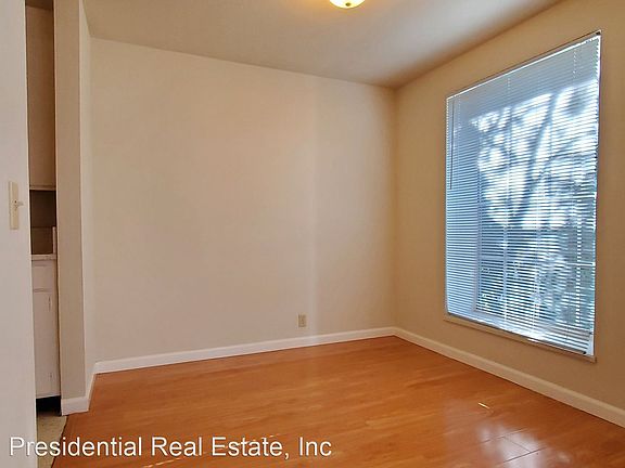 3rd image of 904 Maria Ln APT D