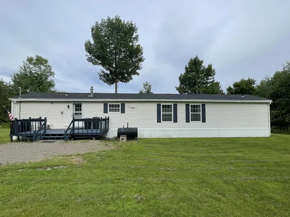 21 Botting Lane, Glenburn, ME 04401