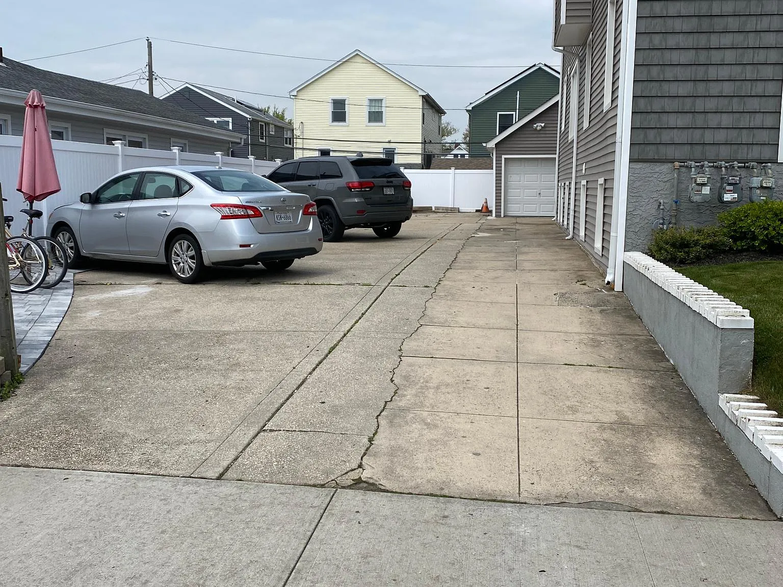 4 bed, 2.5 bath, $4,500 — Photo 3