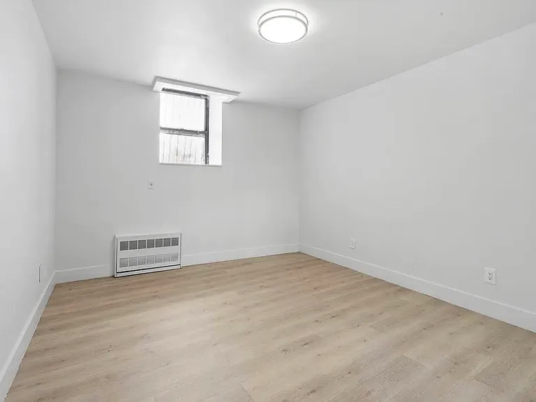 1035 Washington Ave #GR6 — Photo 3