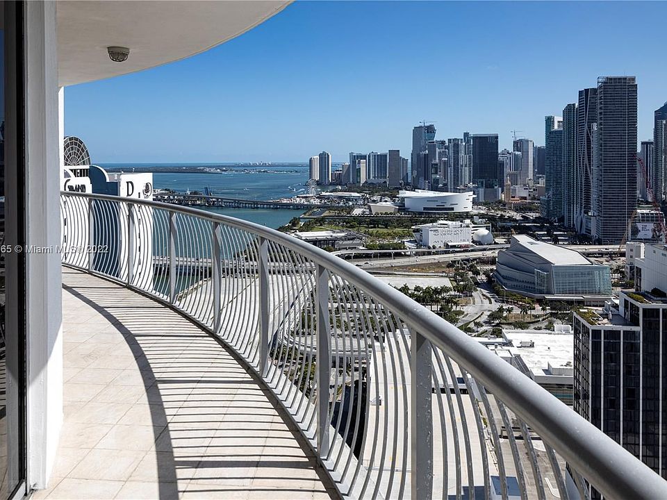 1st image of 1750 N Bayshore Dr APT 4114