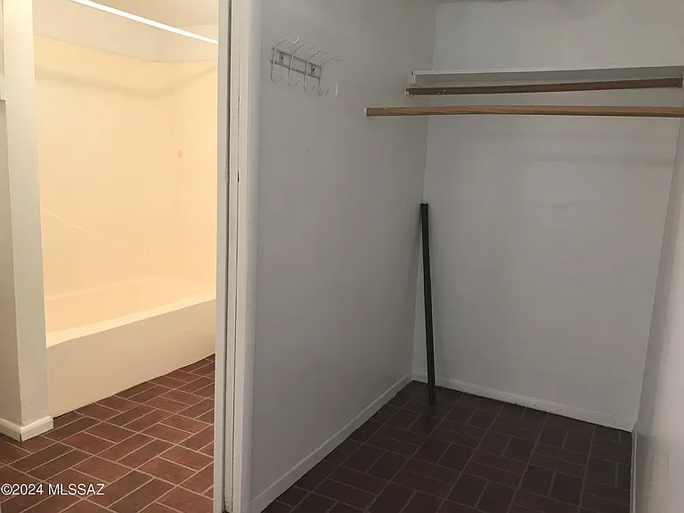 720 N Irving Cir #1 — Photo 11