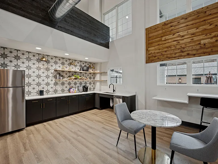 Barrett Creek Apartments — Photo 20