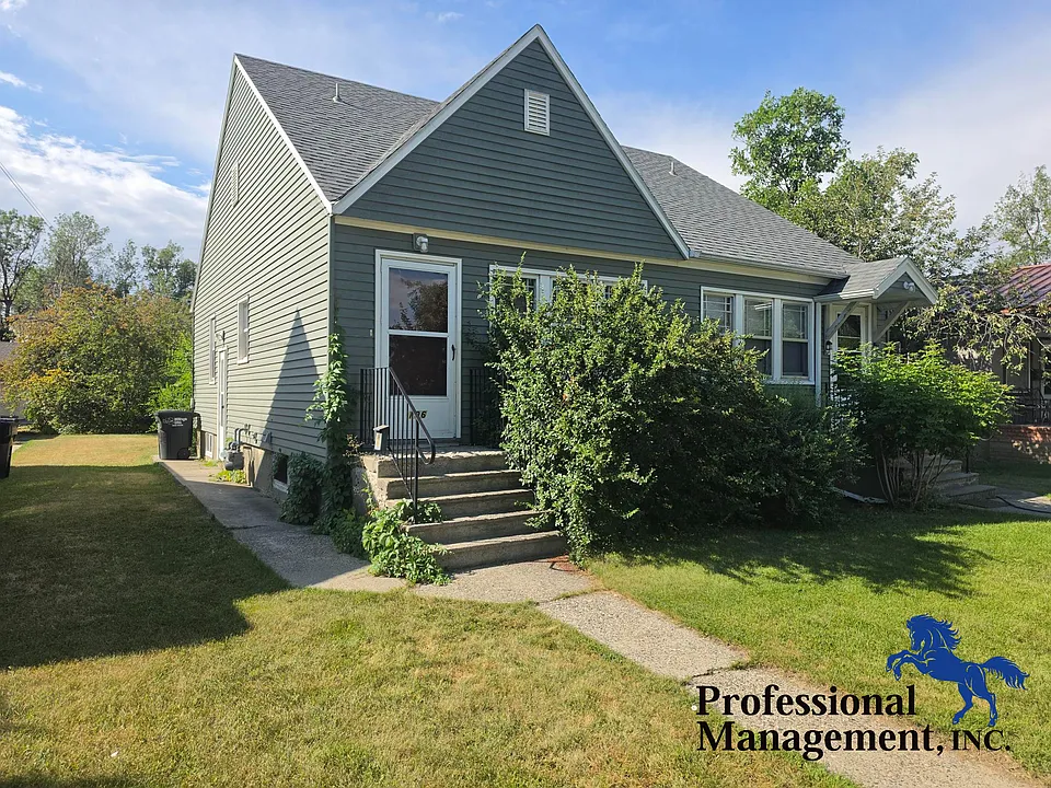108 Alderson Ave #106