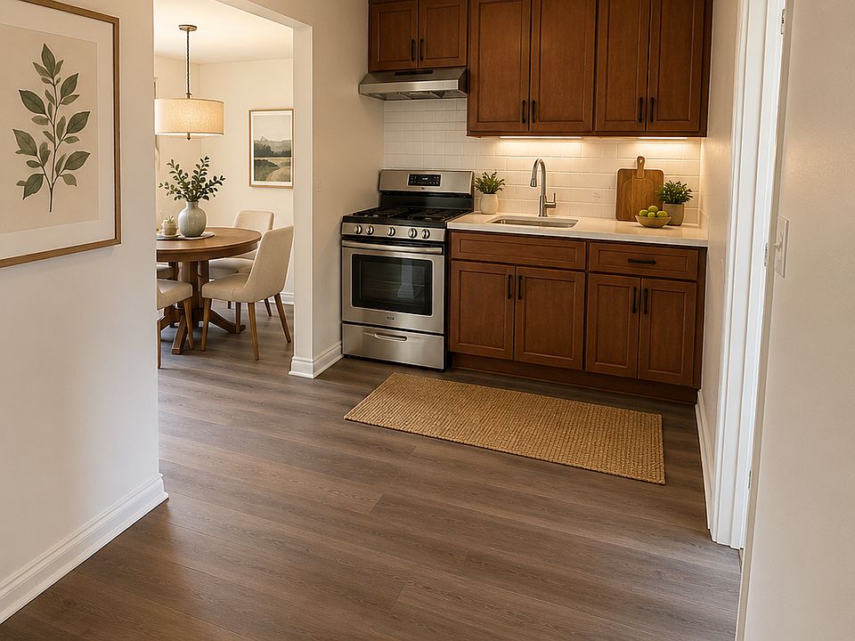 1st image of 12738 Oak St APT 6