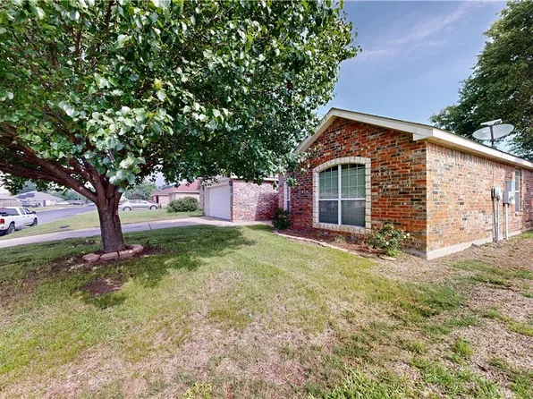 340 Nolan Ridge Dr, Nolanville, TX 76559