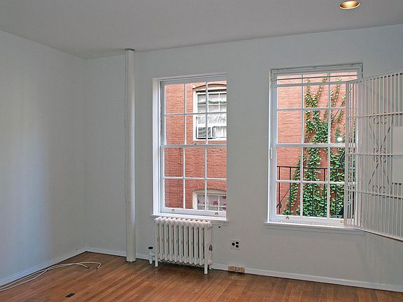 3rd image of 1705 1st Ave APT 4RS