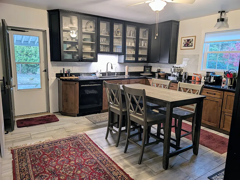 Burnt Acres Ct — Photo 2