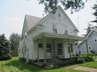 603 E 2nd St, Donovan, IL 60931