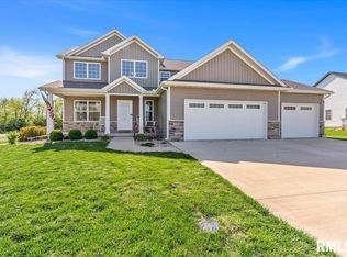 1701 Spartan Dr, Chatham, IL 62629